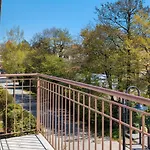 Comfy Zamkowa 400m From The By Renters Apartman Puck