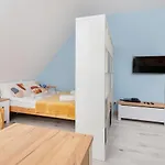 Apartman Comfy Zamkowa 400m From The By Renters
