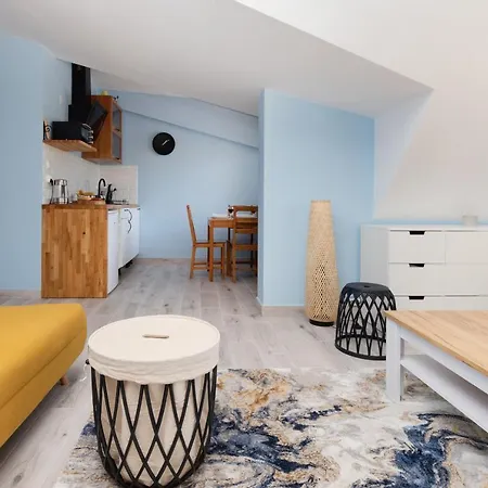 Comfy Zamkowa 400m From The By Renters Apartament *