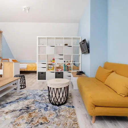 Comfy Zamkowa 400m From The By Renters Apartament *