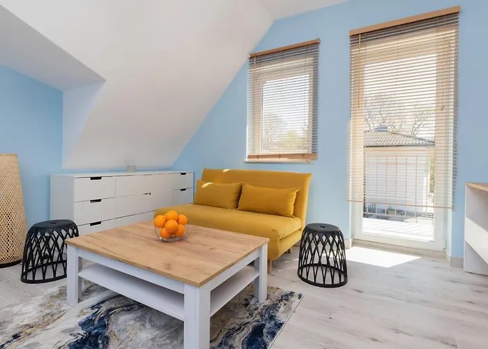 Comfy Zamkowa 400m From The By Renters