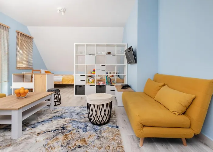 Comfy Zamkowa 400m From The By Renters Appartement *