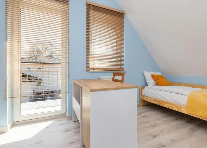 Comfy Zamkowa 400m From The By Renters *