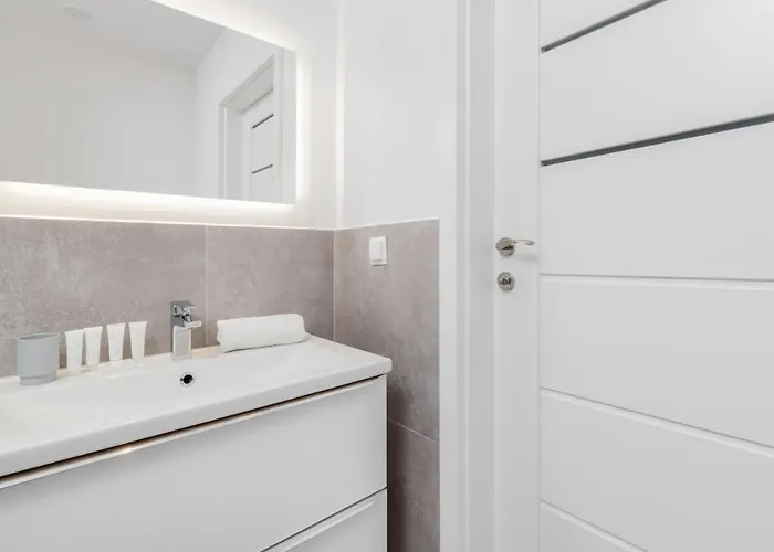 Appartement Comfy Zamkowa 400m From The By Renters